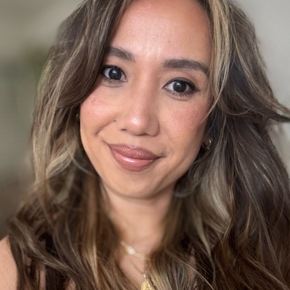 Meet your Posher, Pierra - Picture 2 of 5